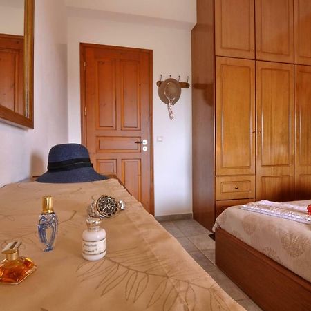 אגיוס גיורגיוס פגון Angela Pool Apartments מראה חיצוני תמונה