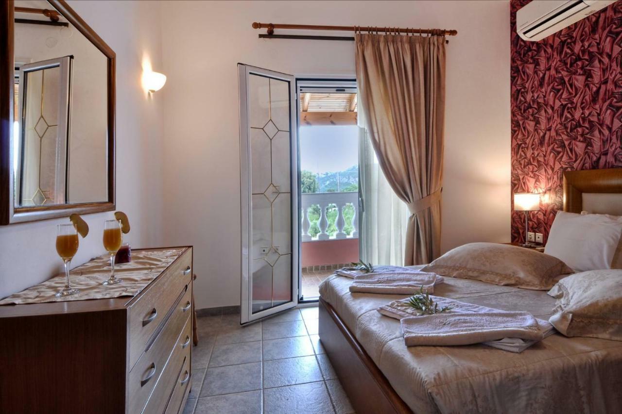 אגיוס גיורגיוס פגון Angela Pool Apartments מראה חיצוני תמונה